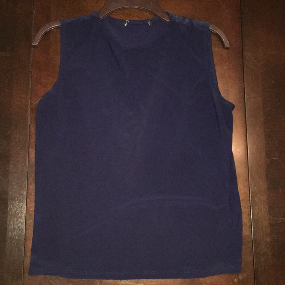 Armless Shirt.